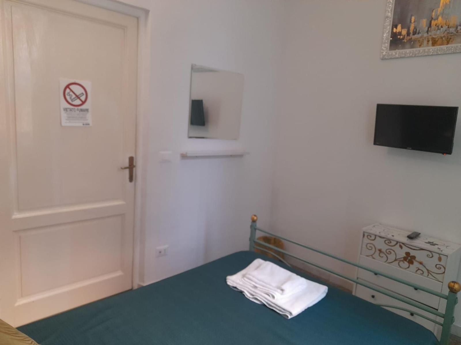 Casa Roma Affittacamere Екстериор снимка